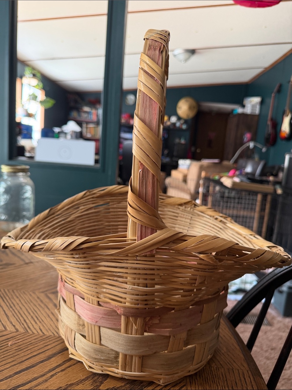 Vintage Decorative Basket with Handle - Natural and Pink